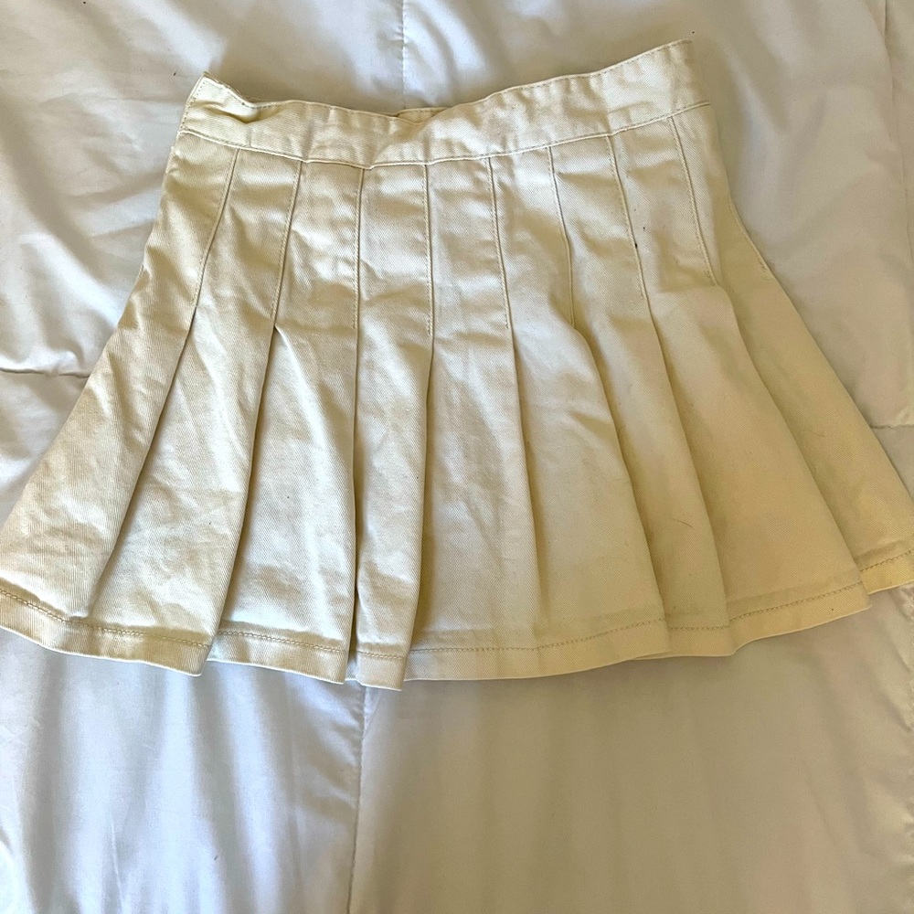 crème white brandy melville dana skirt